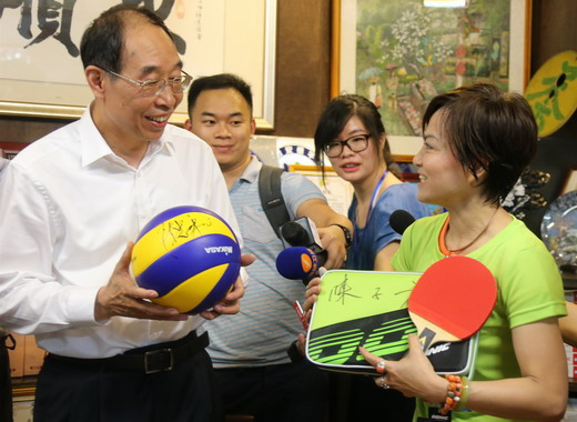 Fujian's Party chief visits locals in Taipei