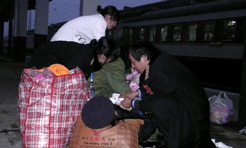 Baby girl born on railway station platform, safe and sound