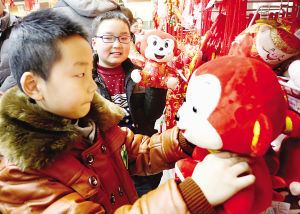 Spring Festival shopping in Nanyang