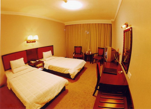 Dong Shan Hotel Sanxia