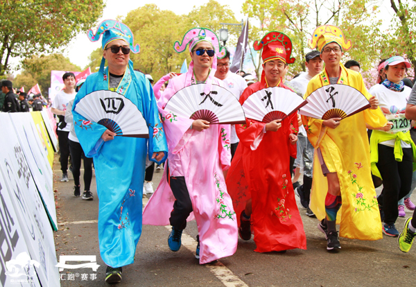 Yangshan half marathon takes place in Wuxi