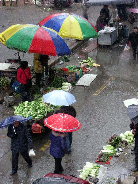 Many parts of China witness temperature drop