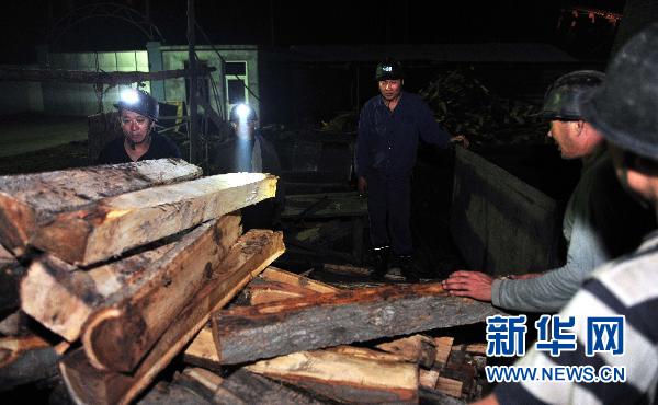 棗莊防備煤礦井仍有3火點 距被困區(qū)域最近有60米
