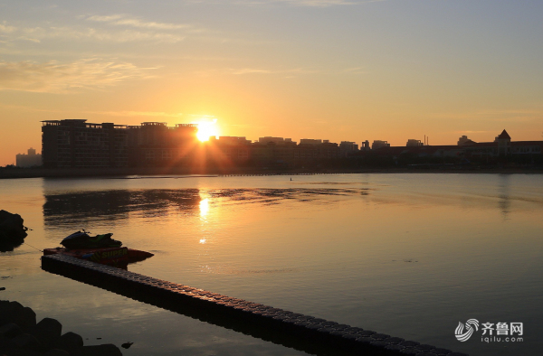 Stunning sunrises captured in Yantai