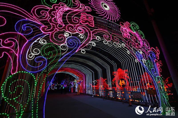 Lantern festival spruces up Zibo city