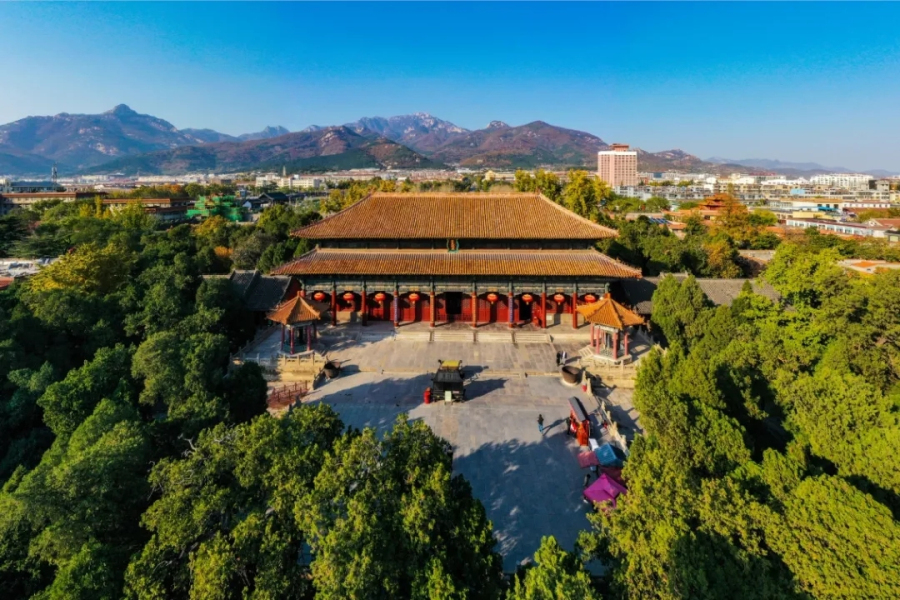 Splendid autumn scenery in Tai'an