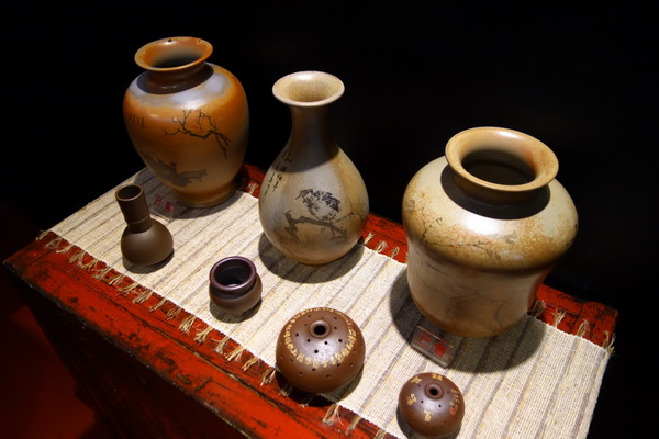 Handicraft works are highly welcomed at Yunnan Cultural Industry Expo