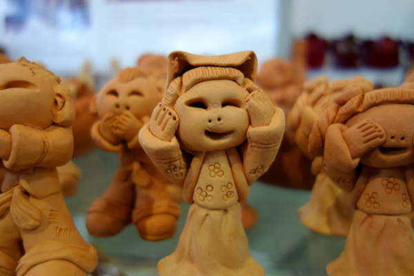 Handicraft works are highly welcomed at Yunnan Cultural Industry Expo