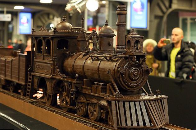 Tasty train broke world record<BR>34米長(zhǎng)巧克力火車(chē)(圖)