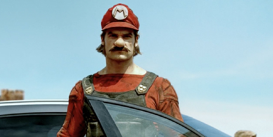 Super Mario drives Mercedes<BR>超級瑪麗開奔馳兜風(fēng)(圖)