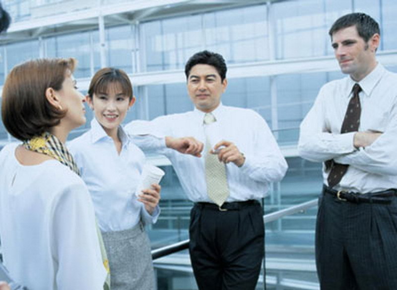 【老外博報(bào)】中國(guó)社交禮儀的9大禁忌