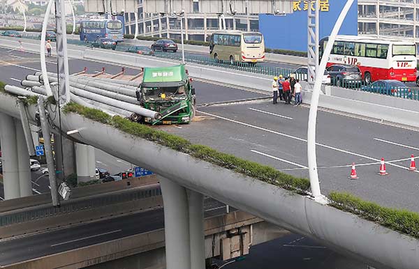 Safety should be priority for overloaded trucks issue