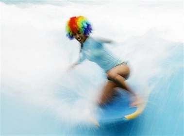 Surfing 