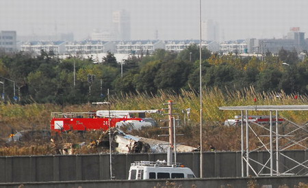 3 dead in cargo plane crash