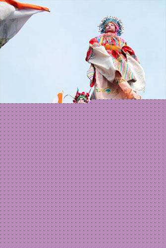 1m people visit famous temple fair
