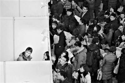 北京：多家企業(yè)只招“京籍”應(yīng)屆生求職遇限