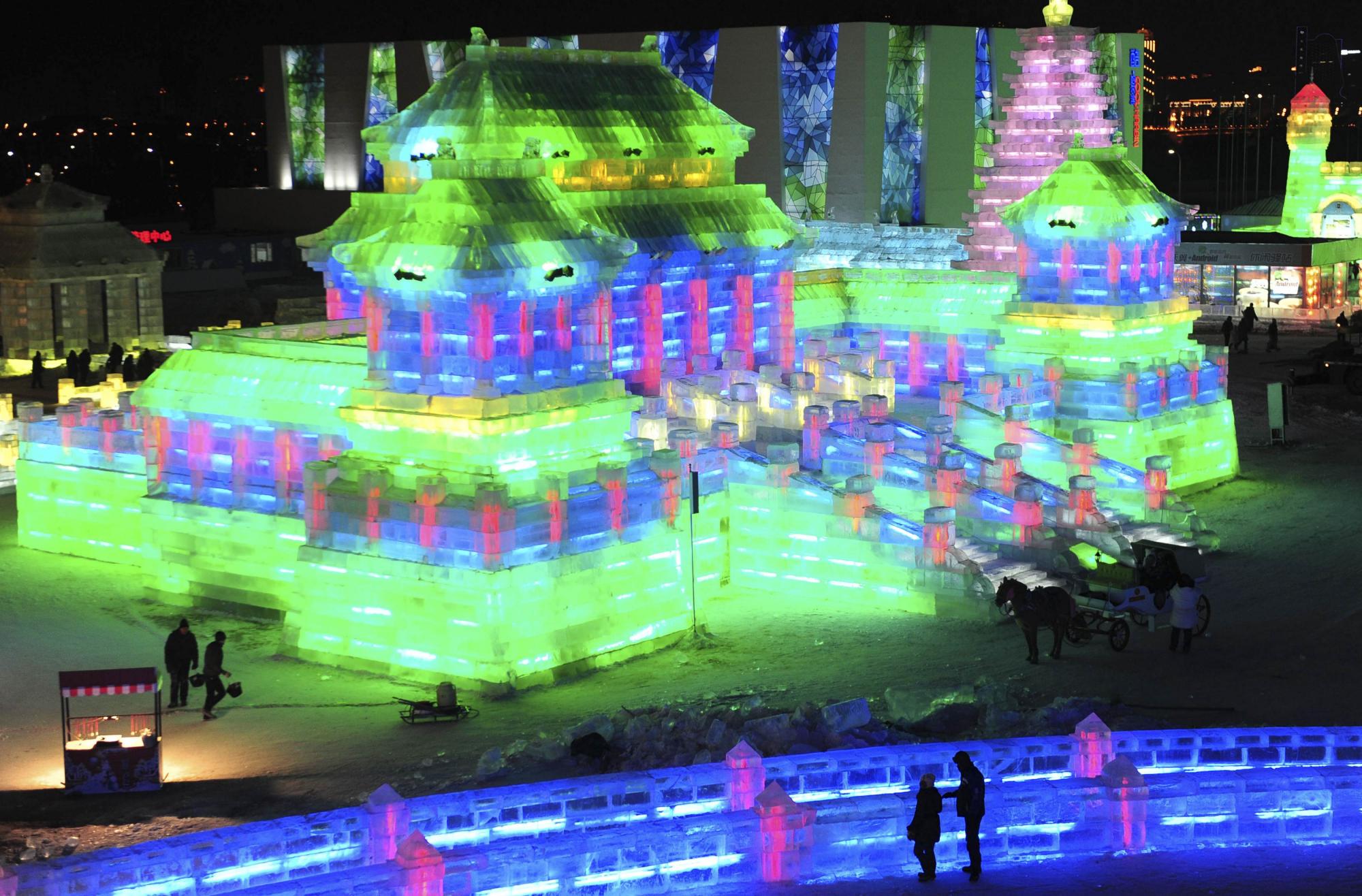 The wonderland of Harbin's Ice and Snow World