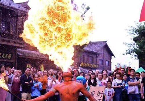 Liangjiang enjoys tourists blitz over 'Golden Week'