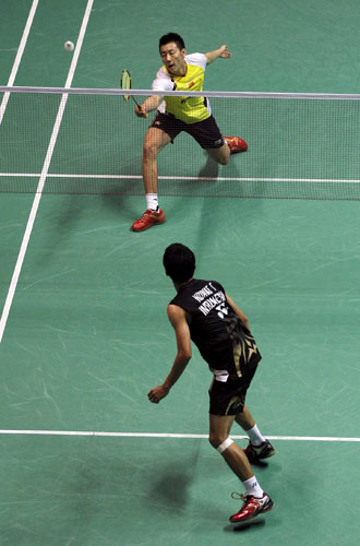 China wins men's singles, mixed doubles of badminton worlds