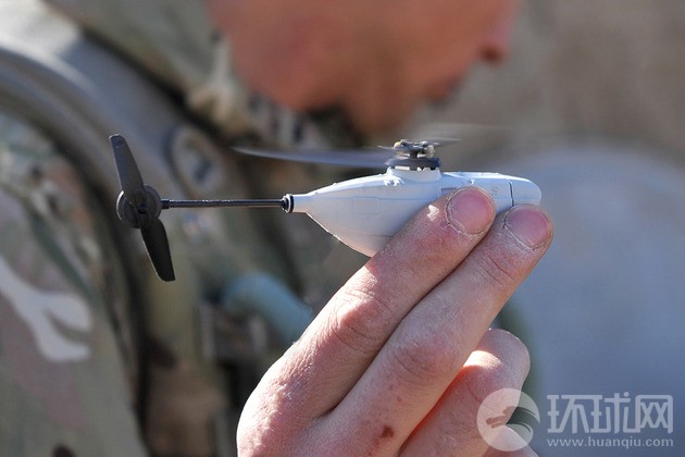 高清：世界最小無人機亮相 駐阿英軍成首批使用者