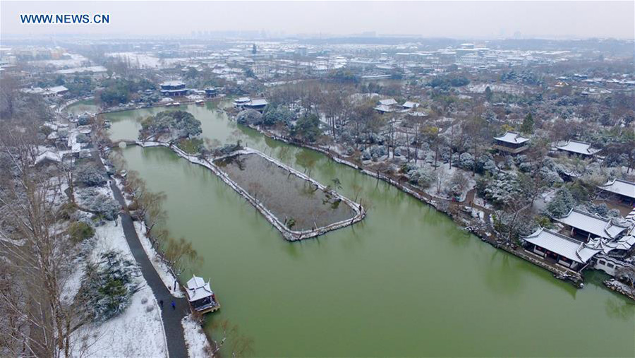 Scenery of Slender West Lake after snowfall in China's Yangzhou