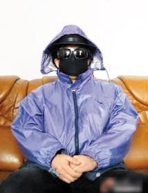 長春3209萬牛人得主現(xiàn)身 全副武裝領(lǐng)走獎(jiǎng)金