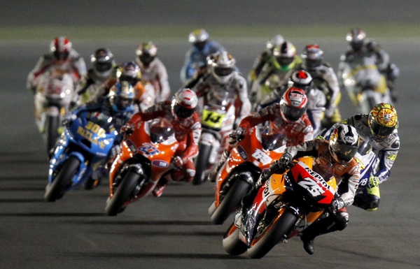 世界摩托車錦標(biāo)賽卡塔爾站：MOTOGP羅西奪冠