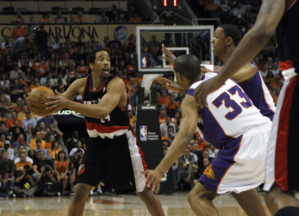 NBA：魔術(shù)率先晉級 雄鹿頂翻老鷹 太陽灼傷開拓者
