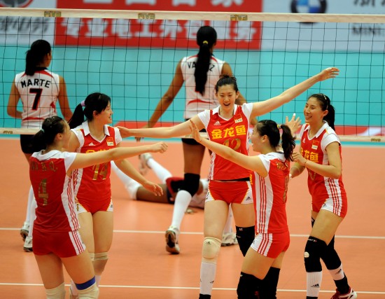 女排精英賽：中國(guó)隊(duì)3:0多米尼加成功復(fù)仇