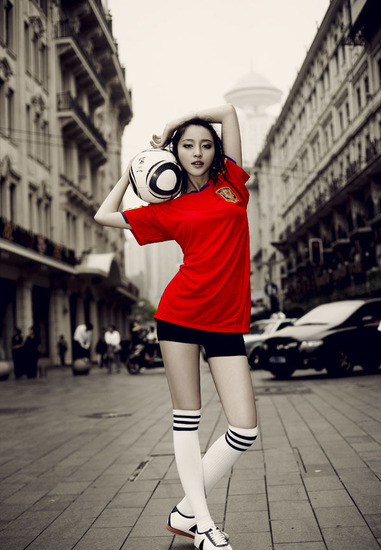 甘婷婷熱辣球服玩轉(zhuǎn)紀(jì)實(shí)