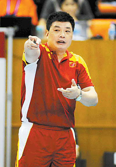 中國女排輕取伊朗 俞覺敏瞄準(zhǔn)倫敦奧運(yùn)獎(jiǎng)牌