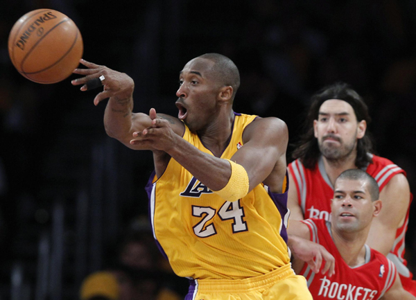 NBA：姚明復出首戰(zhàn)9分6犯離場 火箭揭幕戰(zhàn)遭湖人翻盤