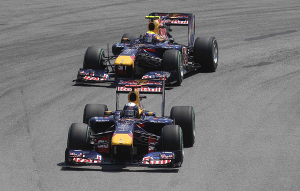 F1巴西站：紅牛車隊提前奪冠 阿隆索逼近三冠王
