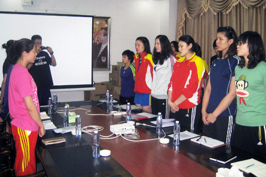 排協(xié)要求女排背誦毛澤東詩(shī)詞 備戰(zhàn)倫敦奧運(yùn)