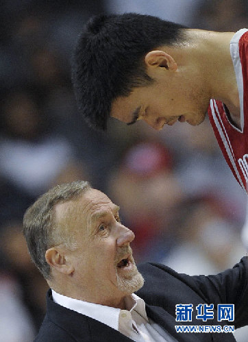 “難說再見！”：姚明NBA生涯全回顧