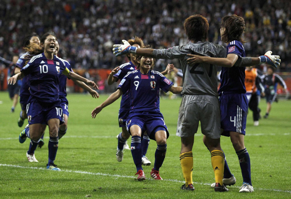 女足世界杯：兩度頑強(qiáng)扳平 日本點(diǎn)球5:3美國(guó)首次奪冠