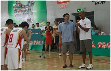 青島啤酒CBA33全國三人籃球職業(yè)聯(lián)賽巔峰對(duì)決