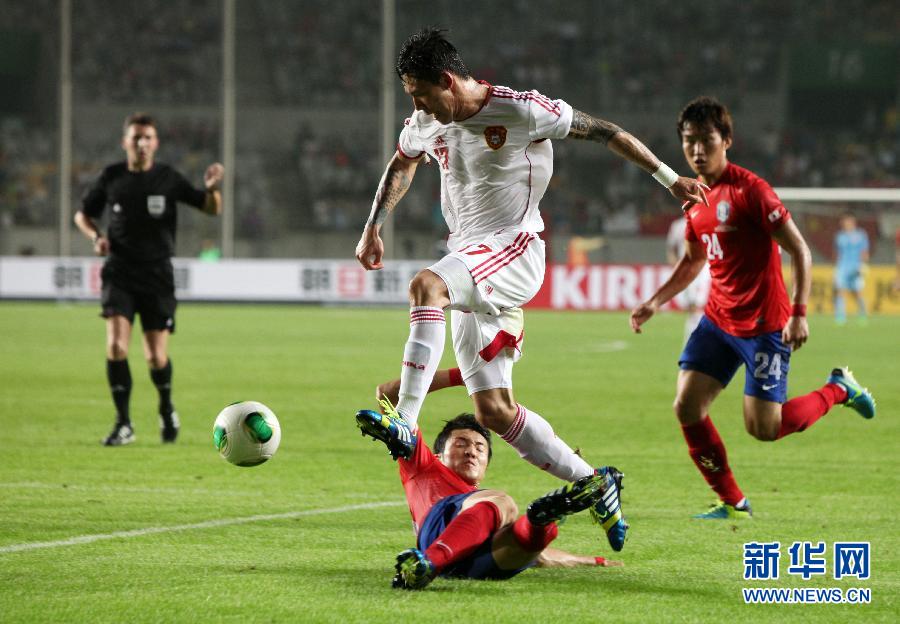 東亞杯：曾誠(chéng)奮勇屢救險(xiǎn) 國(guó)足0:0戰(zhàn)平韓國(guó)