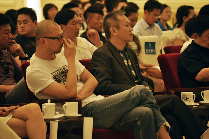 西寧•FIRST青年電影展啟動 李楊導(dǎo)演獲現(xiàn)場大學(xué)生喝彩