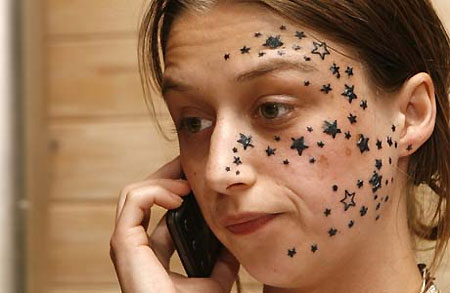 Tattoos leave Belgian teenager star-faced