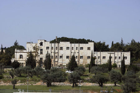 Israel, undeterred, to build in East Jerusalem