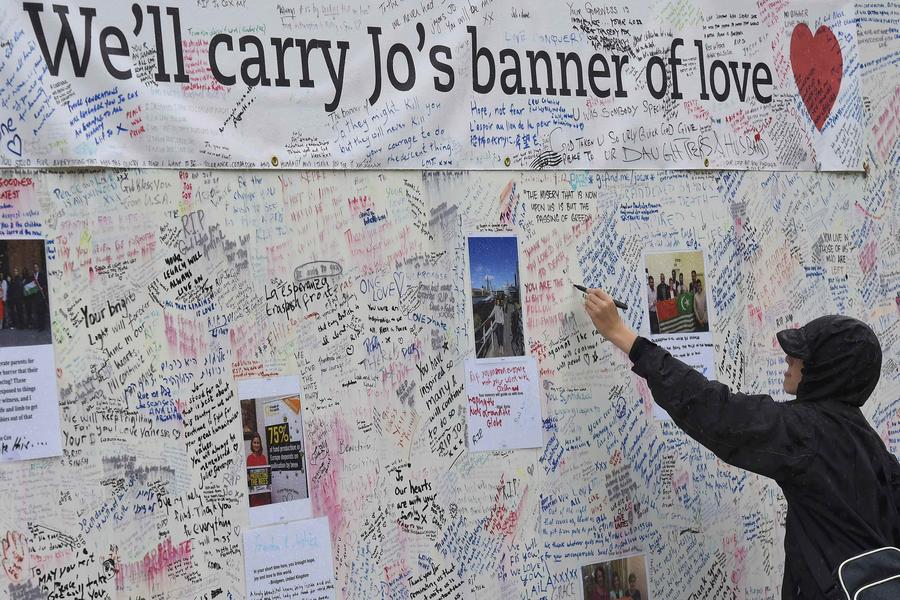 British MPs pay tribute to murdered MP Jo Cox