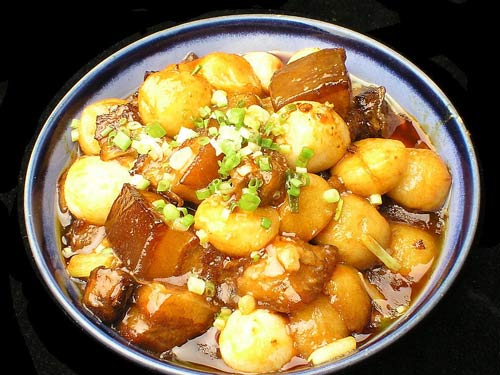 37款天天換 快快樂(lè)樂(lè)吃土豆(組圖)