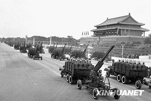1954年：裝備“蘇式”武器