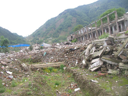 新北川中學(xué)地震周年開(kāi)建 欲打造一流名校[組圖]