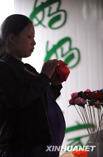 組圖：“我們要再做一次媽媽”