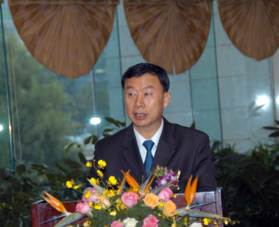 東航與云南省政府簽訂《戰(zhàn)略合作協(xié)議》金孔雀將重新飛上藍(lán)天