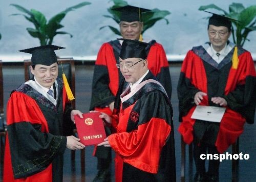 吳伯雄：希望兩岸炮口相向兵戎相見永不再現(xiàn)