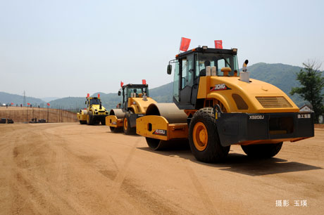 遼寧丹海高速公路搭建貿(mào)易快速大通道
