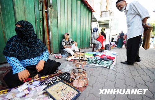 烏魯木齊交通旅游等行業(yè)恢復(fù)運(yùn)營(yíng)(組圖)